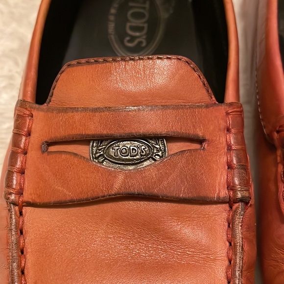 Tod’s women’s gommino driving loafers size 7.5 - Picture 6 of 8
